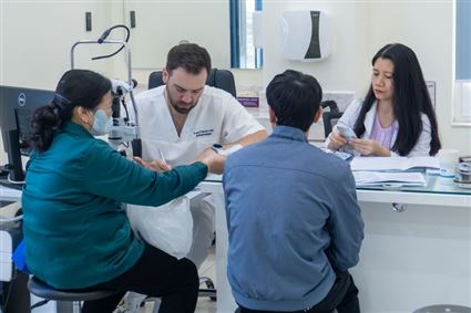 Những lưu ý quan trọng cho bệnh nhân có bệnh nền khi phẫu thuật đục thủy tinh thể